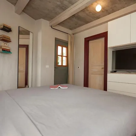 Casa Labobina فيلة Kurili